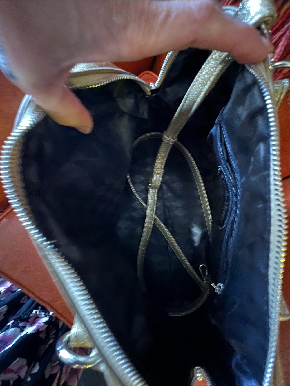 Lux de Ville Metallic Gold Quilted Shoulder Bag - Picture 6 of 10